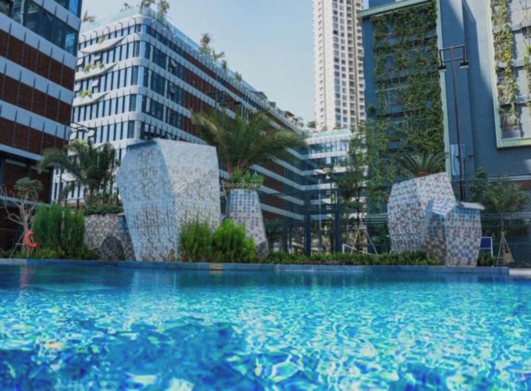 室外游泳池