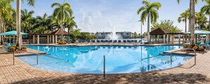 Utomhuspool