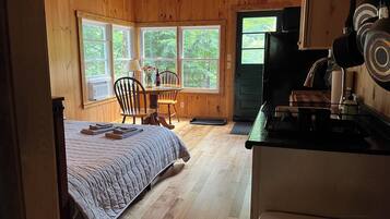 1 bedroom, bed sheets