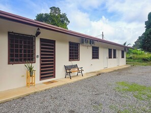 Exterior - El Cabrero Apto:  AC+WiFi+Kitchen+Terrace @David (David)