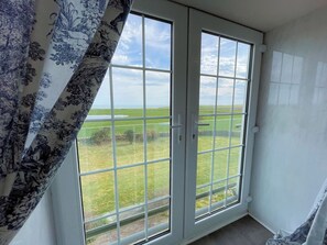 Interior - Luxury Farmhouse Retreat with Sea Views & Hot Tub - Pass the Keys (Newton Stewart)