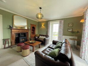 TV - Luxury Farmhouse Retreat with Sea Views & Hot Tub - Pass the Keys (Newton Stewart)