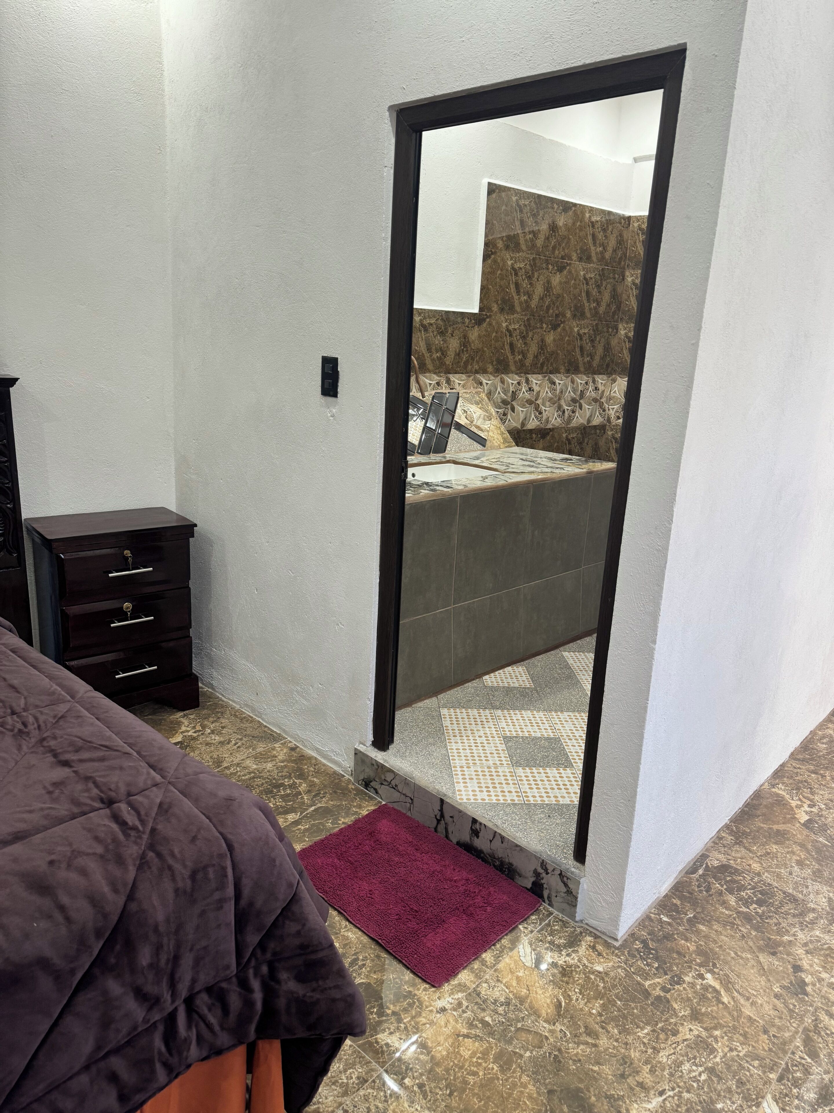 Chambre Double, salle de bains privée, vue ville | Intérieur