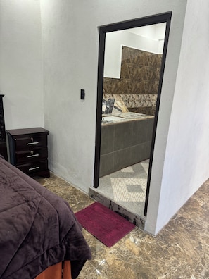 Double Room, Private Bathroom, City View | Interior