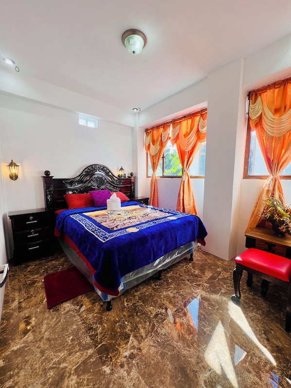 Individually furnished, desk, laptop workspace, free WiFi