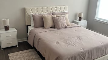 Desk, iron/ironing board, free WiFi, bed sheets