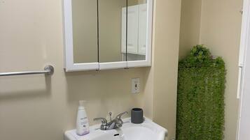 Håndklæder, Sæbe, Toiletpapir