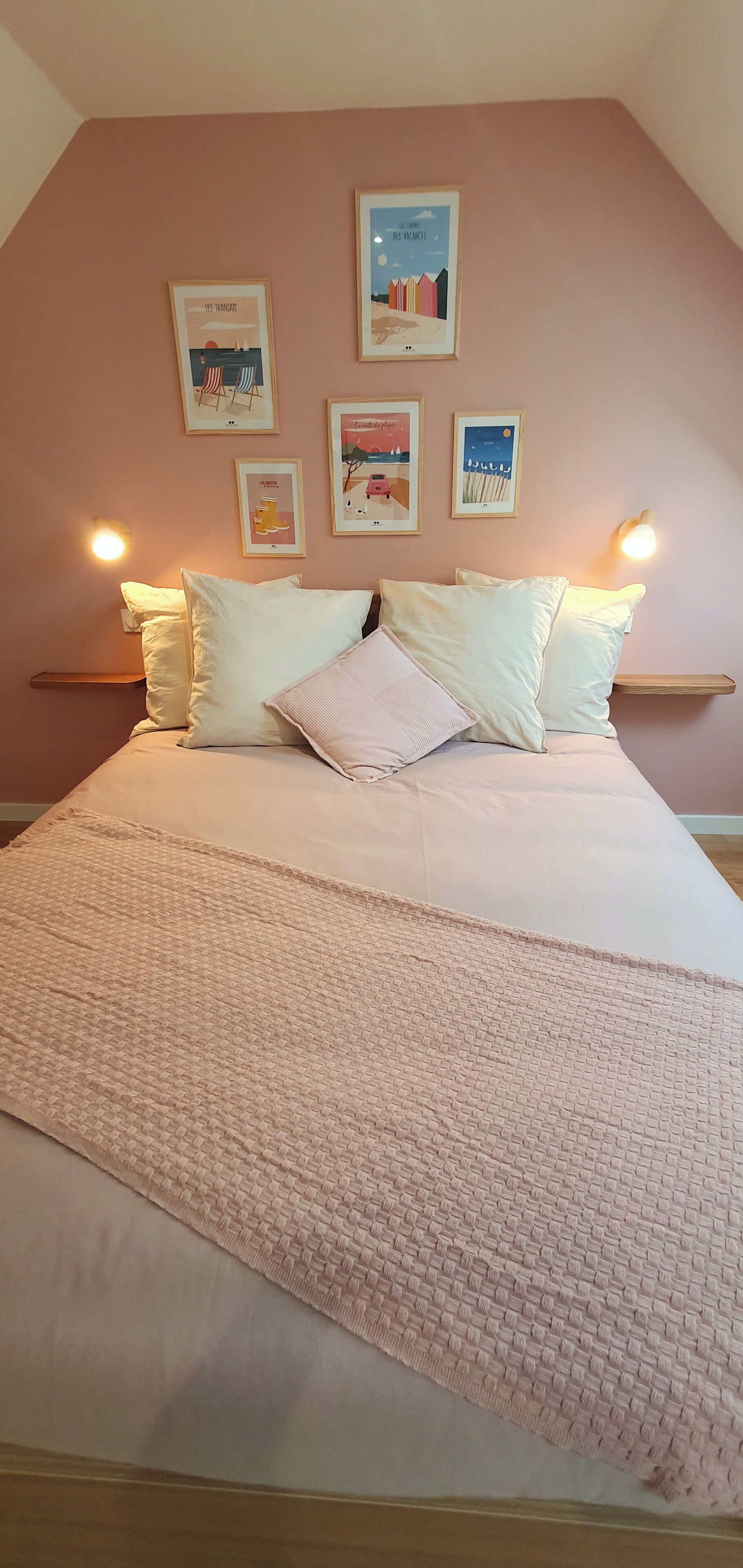 2 bedrooms, travel cot, free WiFi