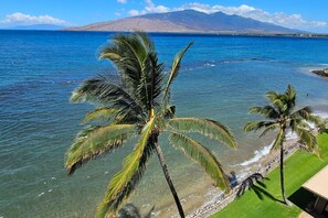 Beach nearby - Walk to Kamaole Beach | Heated Pool | Sunset Views (Kihei)