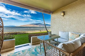 Outdoor dining - Walk to Kamaole Beach | Heated Pool | Sunset Views (Kihei)