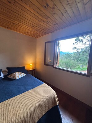 Family Room, Mountain View | Free WiFi - Pousada Morada Canto do Sol (São Bento do Sapucaí)