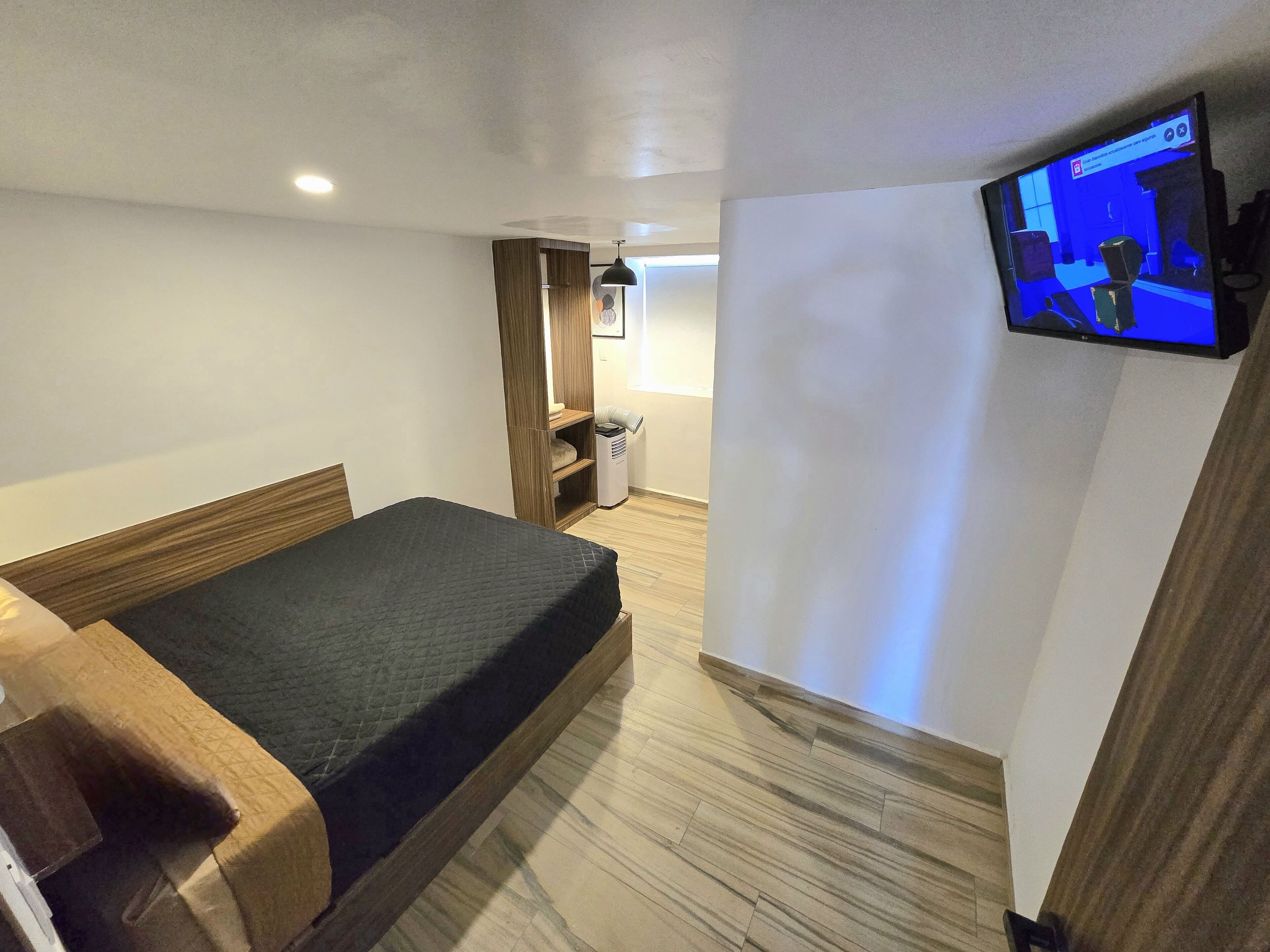 Comfort-huone, näköala pihalle | Silitysrauta/-lauta, ilmainen Wi-Fi