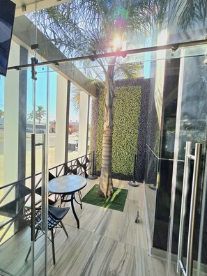 Tempat makan outdoor