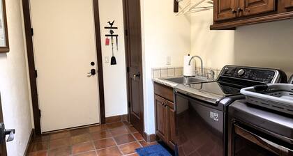 Sanctuary 205 at Tubac Resort; 6-Seat Golf Cart, 3BR/3BA, Walk to Golf & Spa