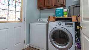 Interior - Cozy 3-Bedroom Home with Huge Backyard in Monroe (Monroe)