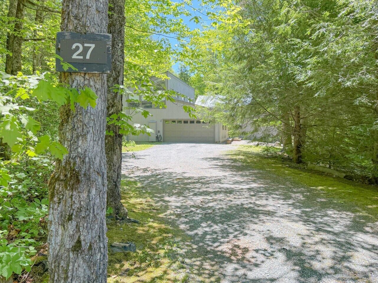 A welcoming entrance and beautifully landscaped approach create a memorable first impression, inviting you to relax and unwind from the moment you arrive.