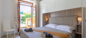 Apartment 'Casa Osiride with Private Garden' and Wi-Fi