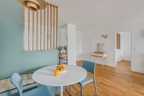 Apartment | Dining - Design Appartement 1br/2p - Beaugrenelle (Paris)