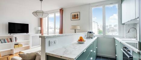 Apartment | Private kitchen | Fridge, microwave, oven, stovetop