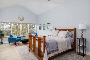 3 habitaciones, decoración personalizada y muebles diferentes 