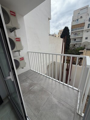 Property grounds - * Modern Cozy Stay Near Beach, Shops & Restaurants
* Brand New Apartment (Il-Gżira)
