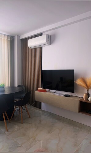 Dining - * Modern Cozy Stay Near Beach, Shops & Restaurants
* Brand New Apartment (Il-Gżira)
