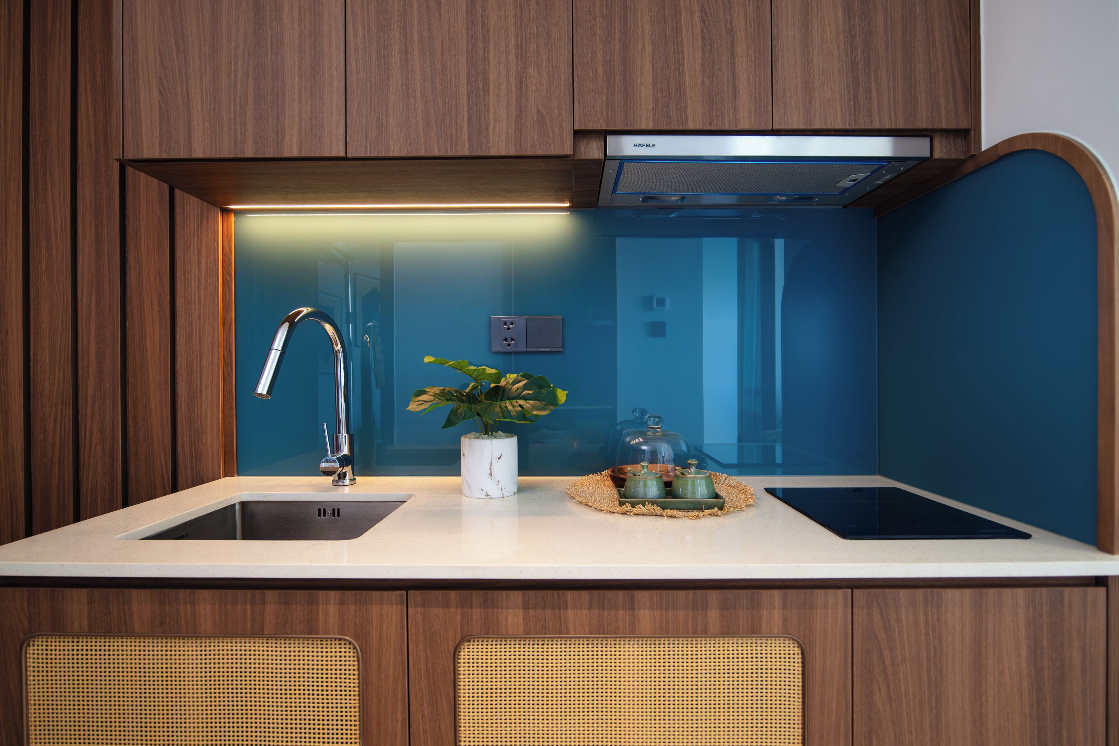 Premium bedding, free minibar, in-room safe, desk