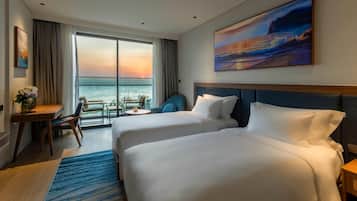 Deluxe Room, 2 Single Beds, Sea View