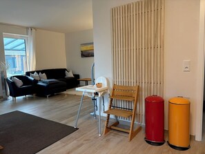 Interior - Vacation home by the lake for couples, families, close to the North Sea (Wangerland)