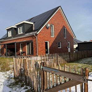 Exterior - Vrbo Property (Wangerland)