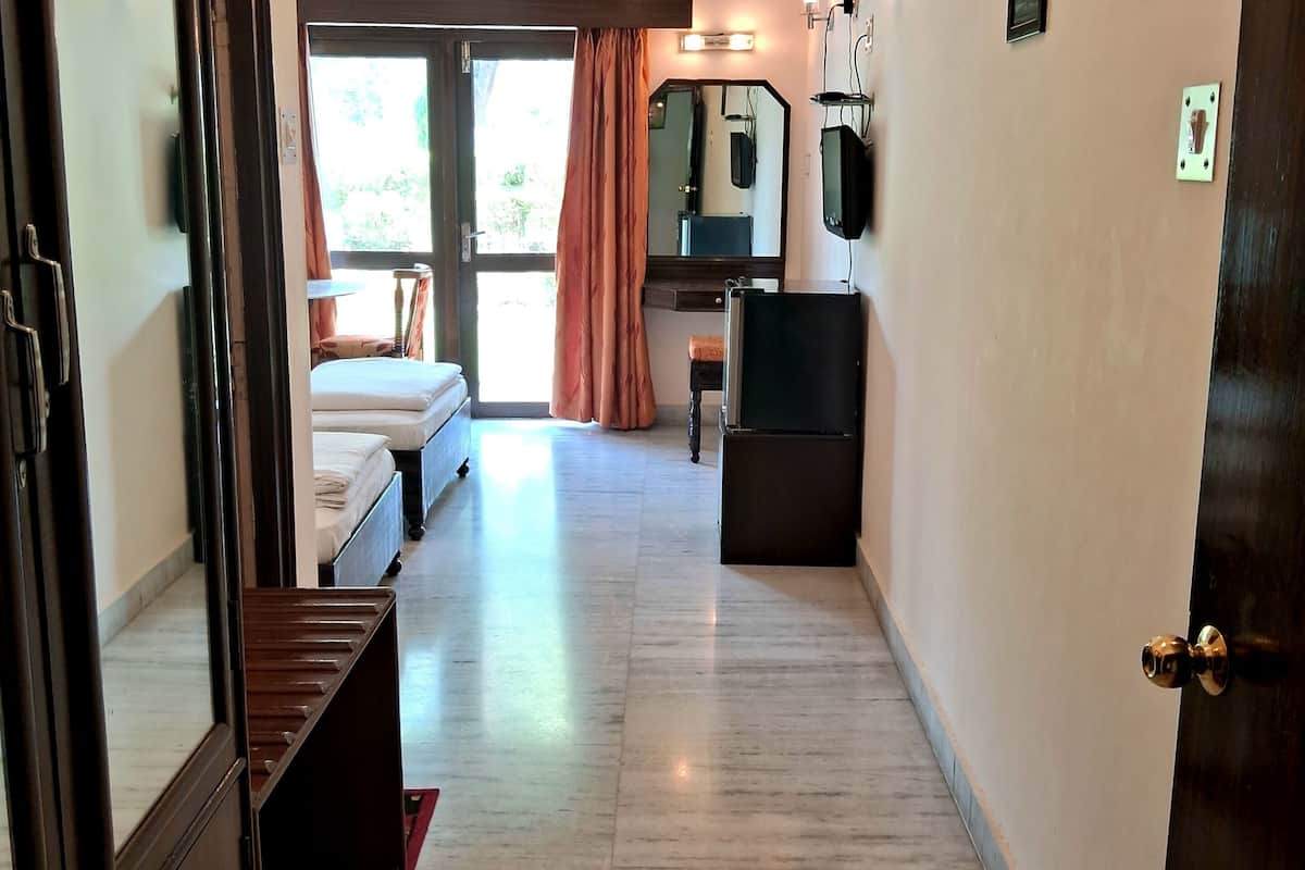 Standard Double or Twin Room, Garden View | Desk, laptop workspace, free WiFi