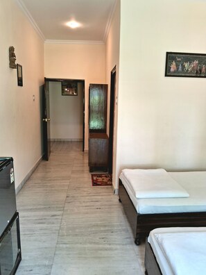 Standard Double or Twin Room, Garden View