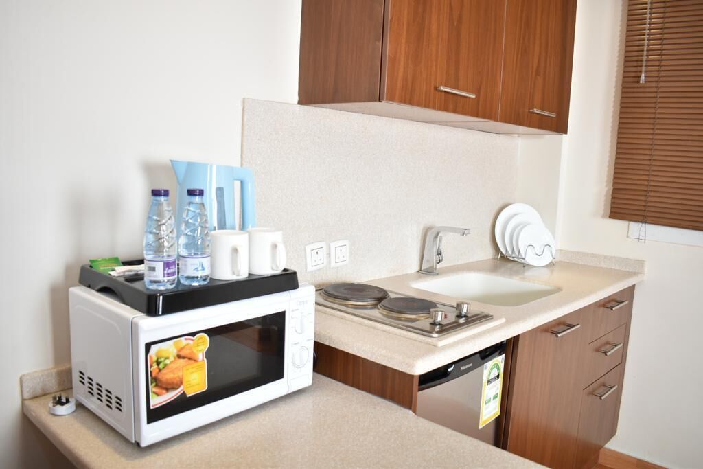 Basic Double Room | Private kitchen | Mini-fridge, microwave, stovetop