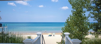 Harbor Country 3BR with Private Indoor Heated Pool, Near Stops 37–41 Beaches