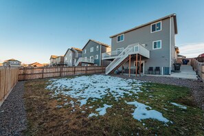 Exterior - +Precious Pigeon Drive+ Wine, Game Room & HotTub (Colorado Springs)
