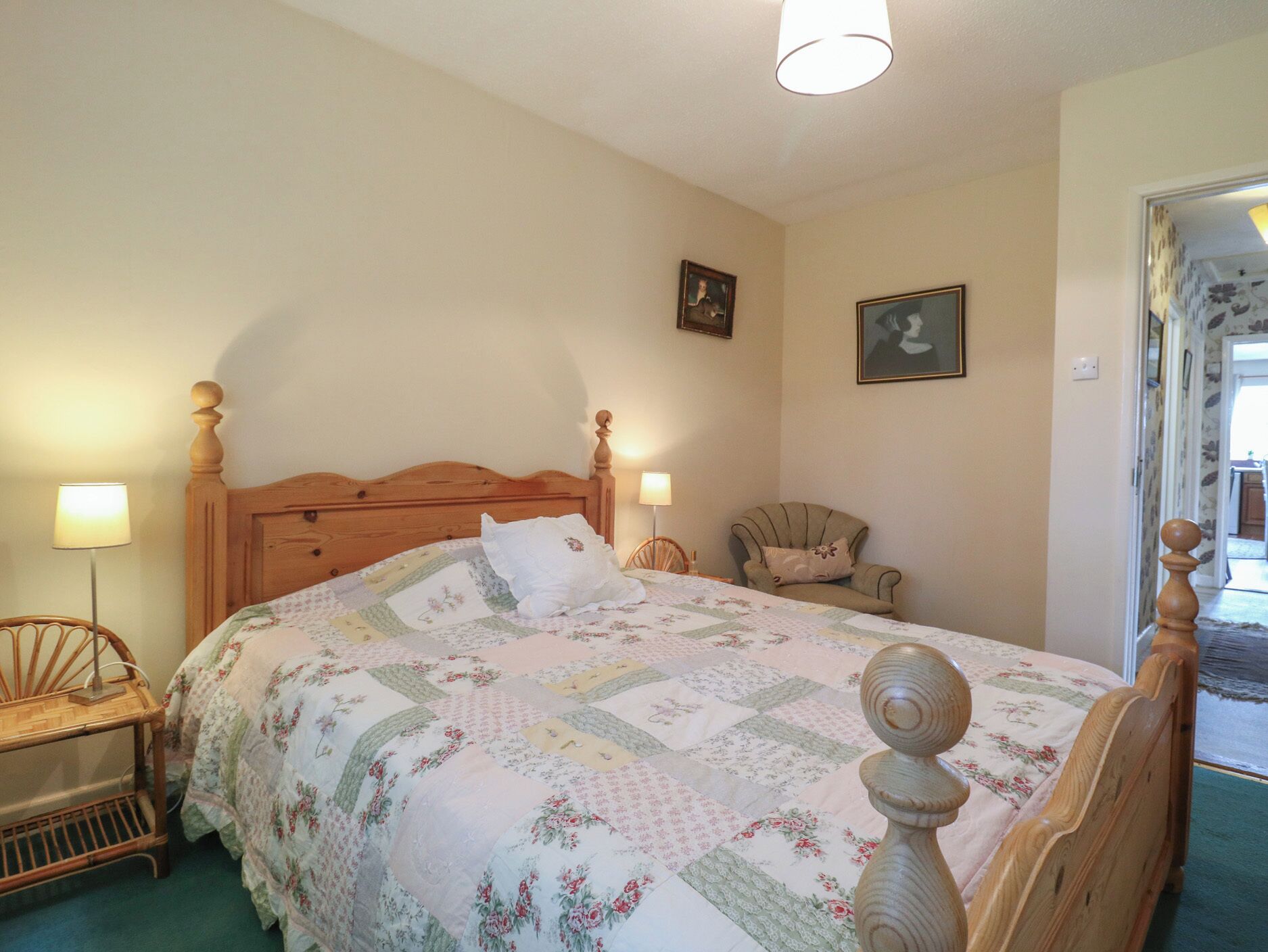 4 Schlafzimmer, kostenloses WLAN, individuell dekoriert