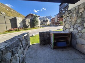 Unclassified image, 2 of 10, button - 300m from ski slopes, Ground floor, terrace, 28m², Tignes (Tignes)