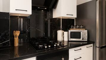 Frigorifero, microonde, forno