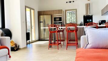 4 bedrooms, Internet