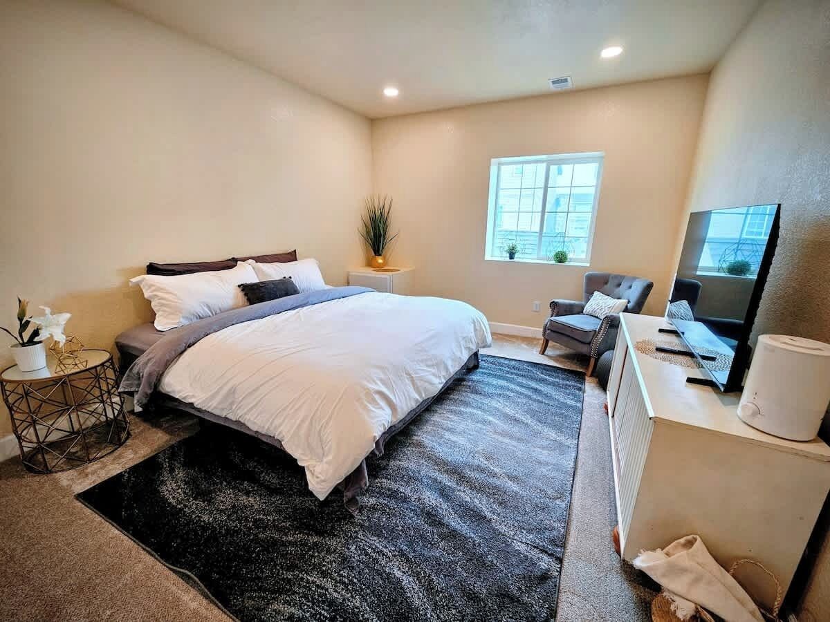 1 chambre, fer et planche à repasser, lit parapluie, Wi-Fi gratuit