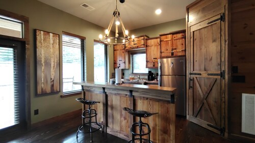 Prospector Pickwick Lake / Presidential Suite
