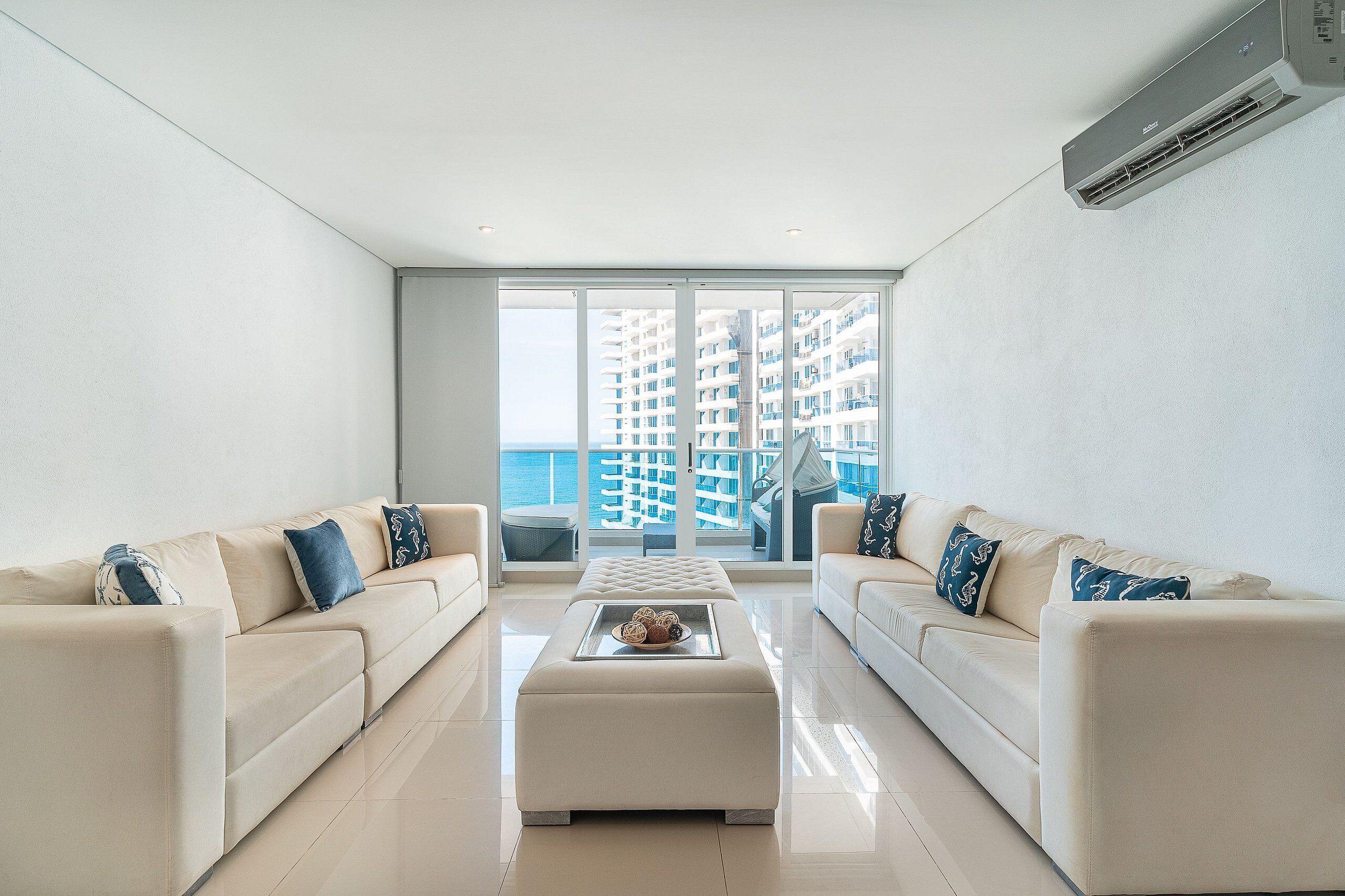 Junior Apartment, 1 Bedroom, Partial Ocean View | Living area