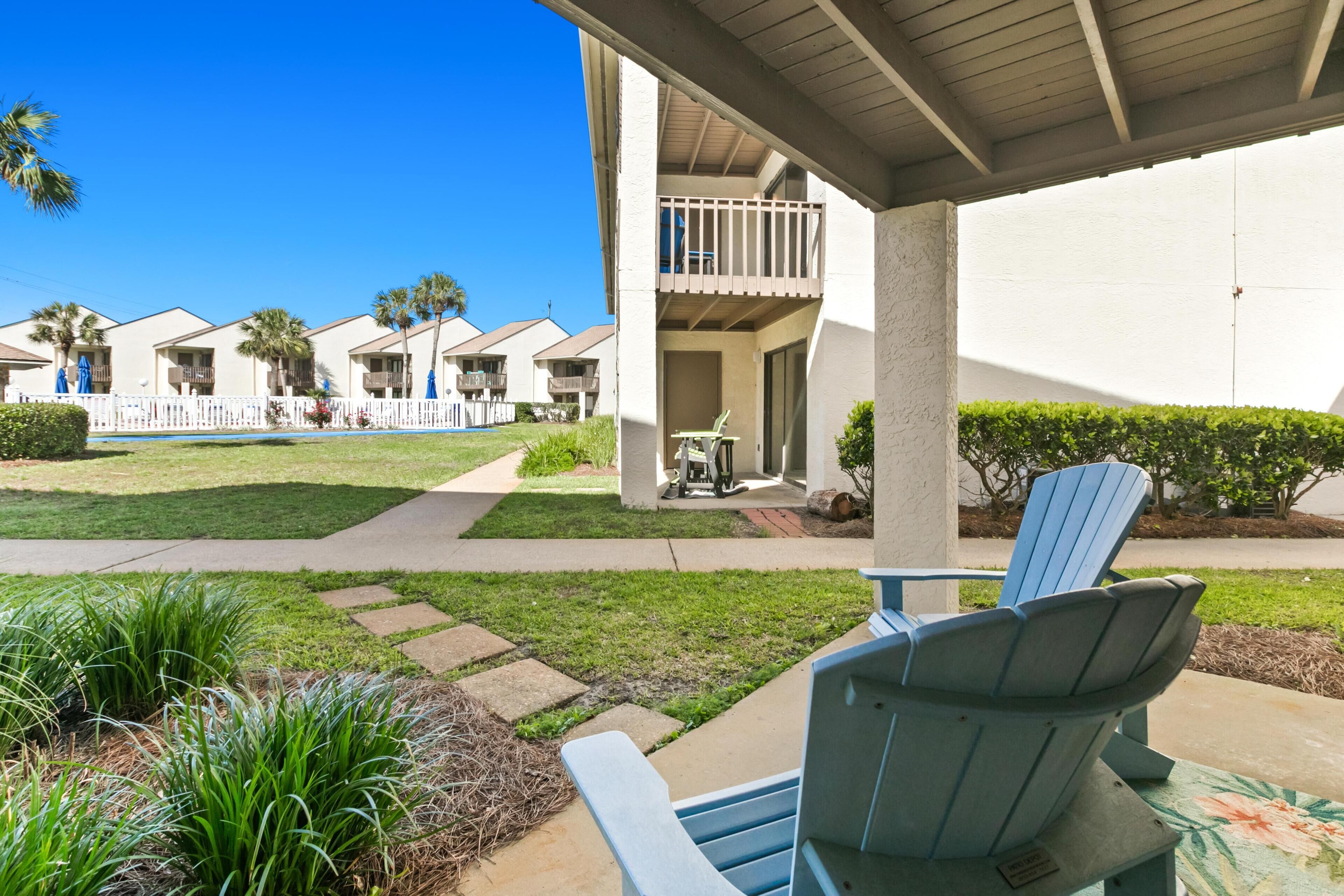 House, Multiple Beds (Blue Surf 8) | Terrace/patio