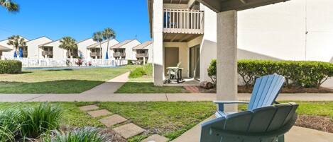 House, Multiple Beds (Blue Surf 8) | Terrace/patio