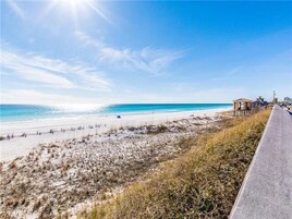 Condo, 1 King Bed with Sofa bed (Ciboney 2014) | Beach