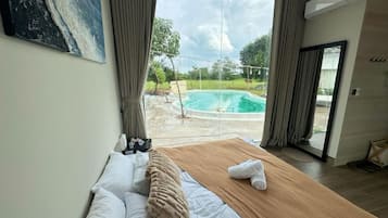 Deluxe Double Room, River View | Soundproofing, iron/ironing board, free WiFi