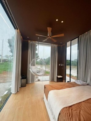 Habitación doble Deluxe, vista al río | Insonorización, tabla de planchar con plancha y wifi gratis 