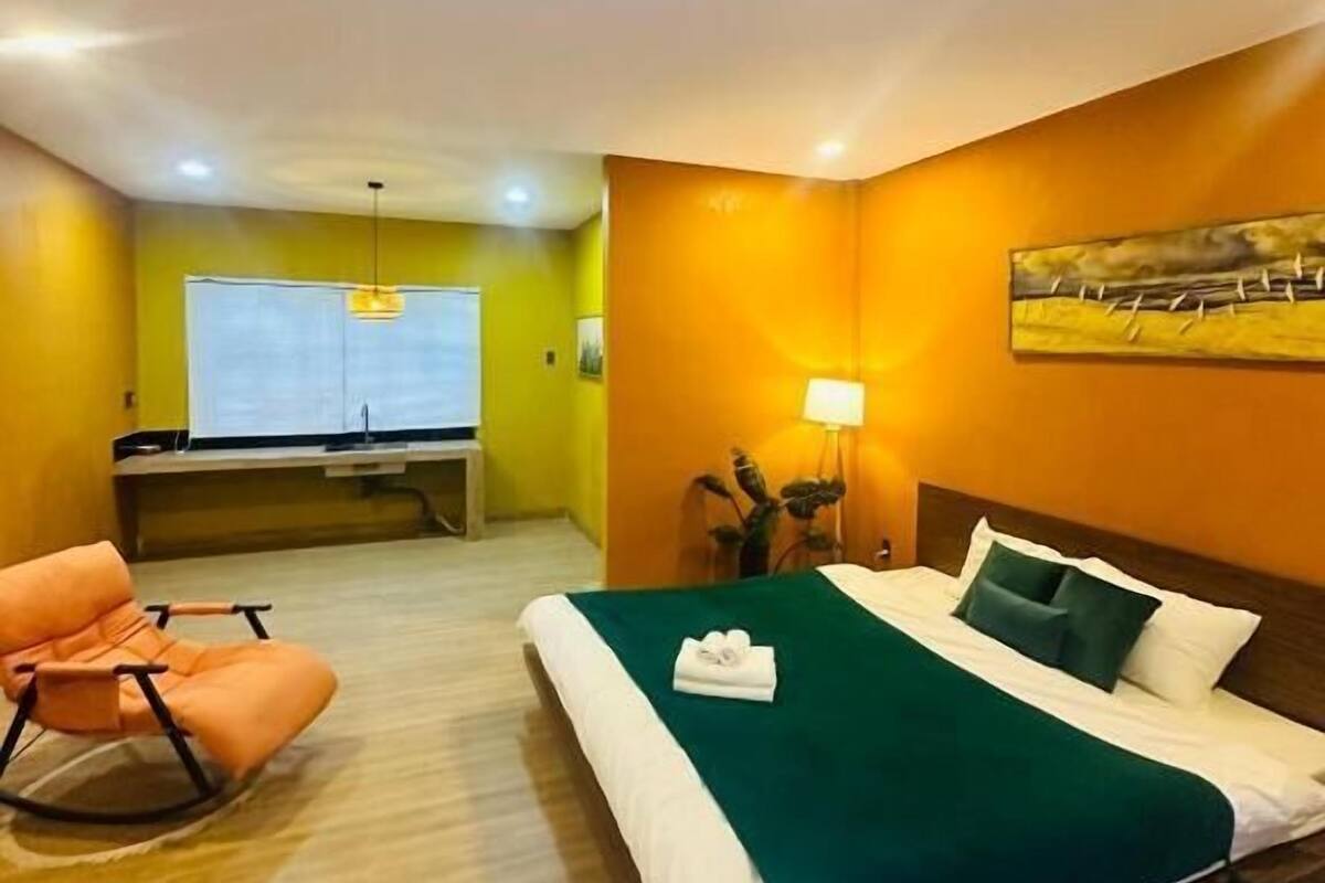 Habitación doble, vista al jardín | Insonorización, tabla de planchar con plancha y wifi gratis