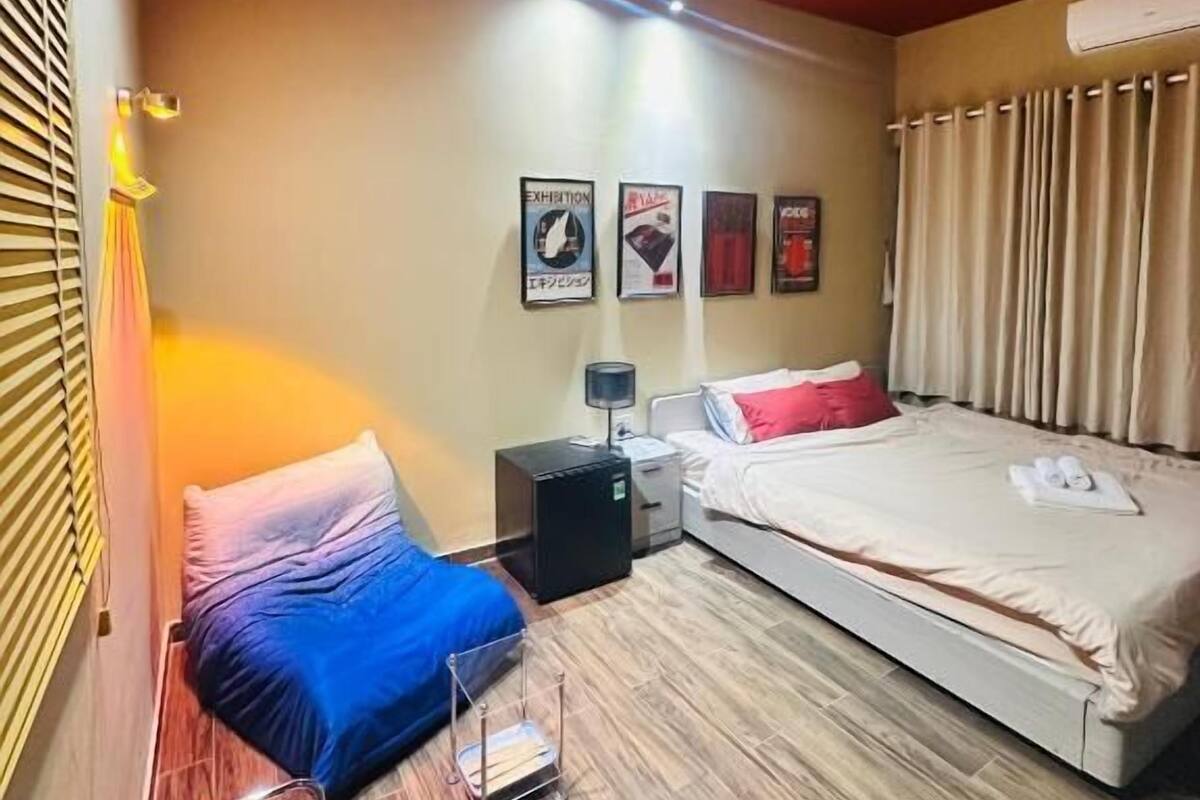Habitación doble, vista al jardín | Insonorización, tabla de planchar con plancha y wifi gratis
