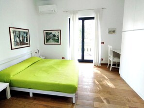 Room - Cozy and spacious villa, ideal for groups and families, close to the city center (La Massimina-Casal Lumbroso)